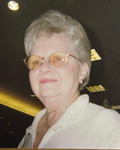 Sara Frances Holze's obituary image