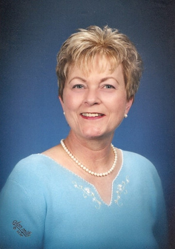 Mary Anne Lutz Profile Photo