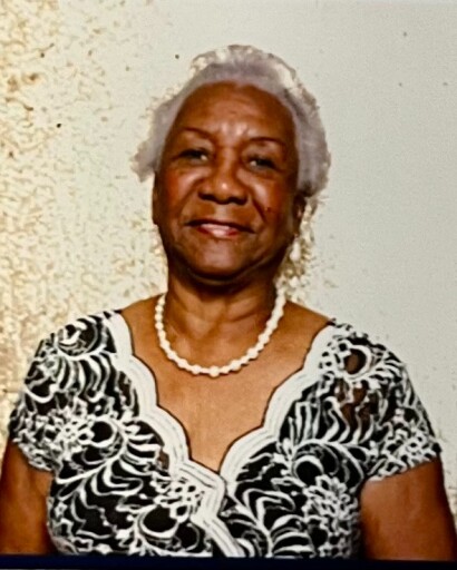 Geneva Lewis Robertson's obituary image