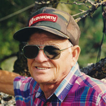 Earl Clayton Dahl Profile Photo