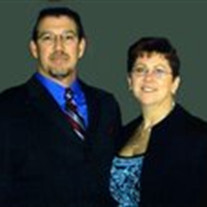 Larry & Julie Hallstrom Profile Photo