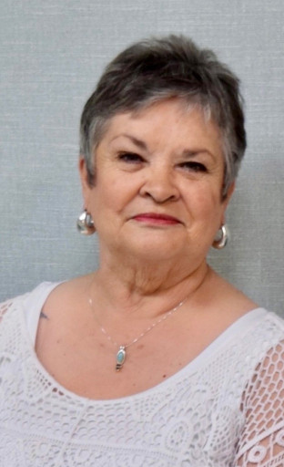 Betty Lou Roberts Profile Photo