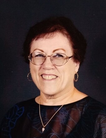 Maxine  Janet  Santacroce Profile Photo