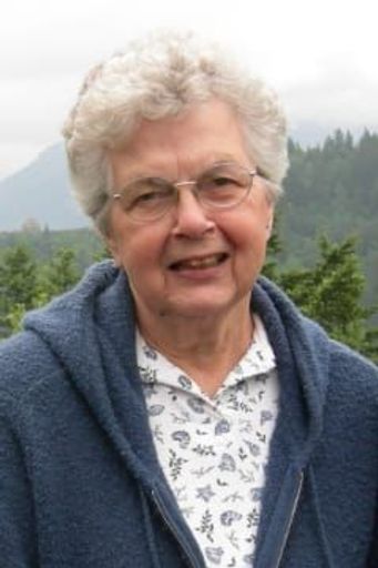 Bernice J. "Bonnie" Weiss Profile Photo