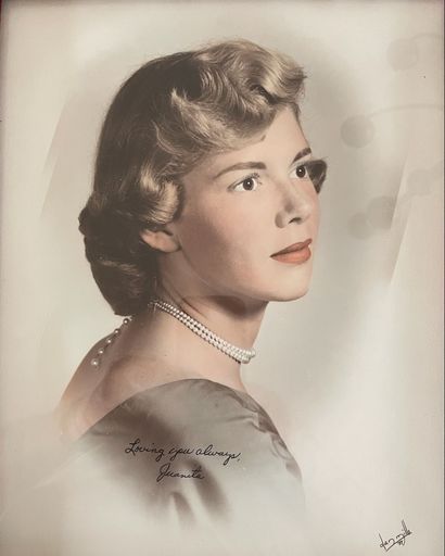 Juanita June Riner's obituary image