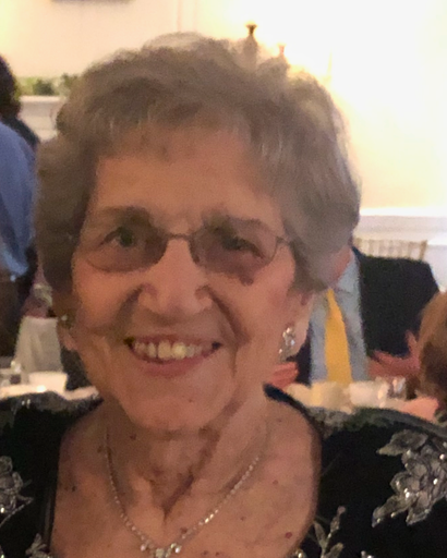 Marie Cabrelli's obituary image