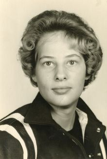 Barbara Hobbs