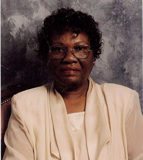 Ms. Fannie Mae Reynolds