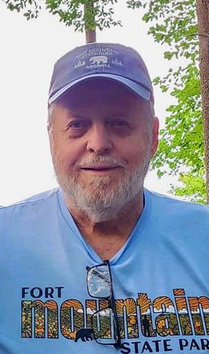 Daniel Holmes Profile Photo