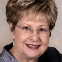 Gwenda Lee "Gwen" Peets