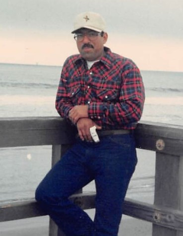 Robert Vasquez Profile Photo