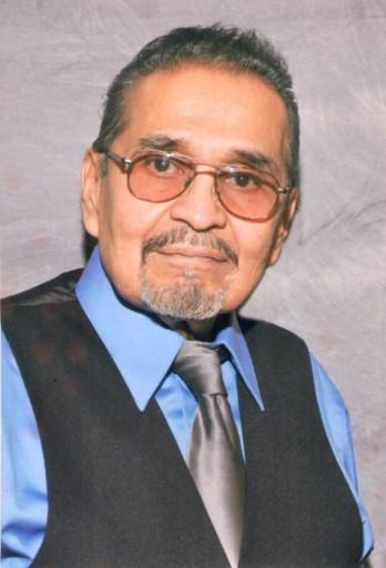 Manuel Esparza, Jr. Profile Photo