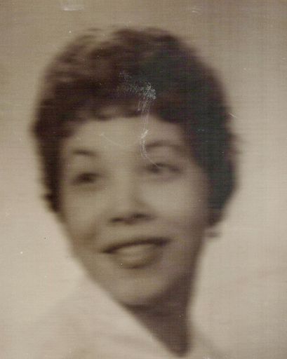 Inez Holmes's obituary image