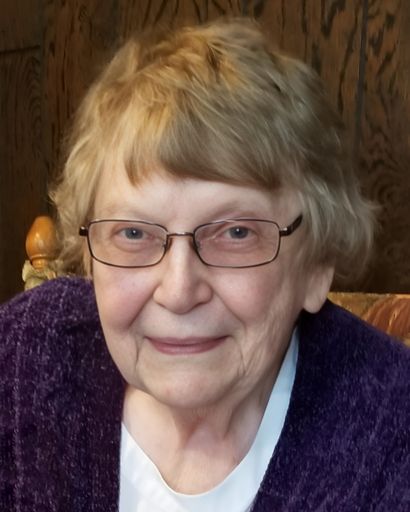 Elaine M. Pflughoeft's obituary image