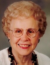 Edna Lynn Profile Photo