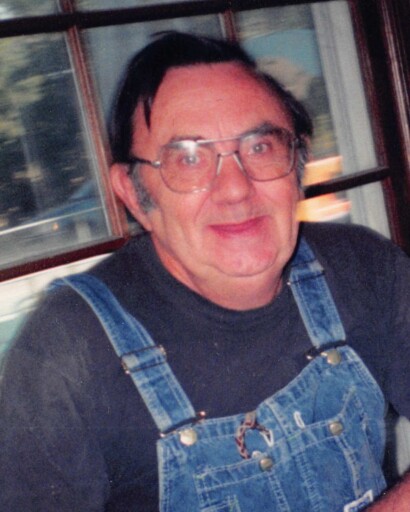 Roland R. Greer's obituary image