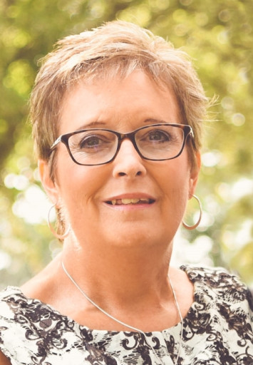 Elaine Sietsema Profile Photo