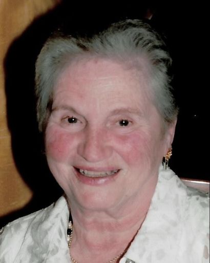 Mary O Medeiros's obituary image