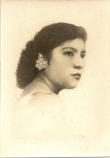 Elvira Urdiera Douglas