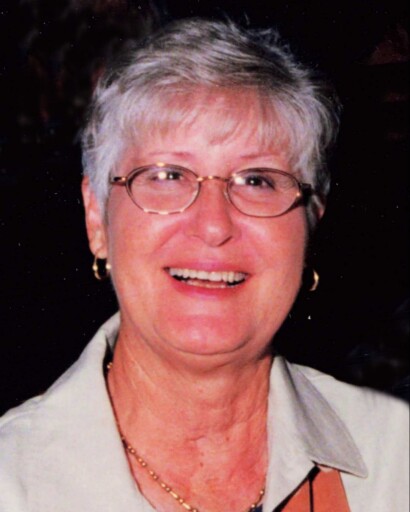 Betty Marie Sutton Moore's obituary image
