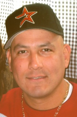 Roberto Gutierrez, Jr. Profile Photo