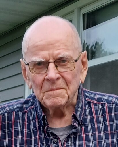 Robert J. LeCleir's obituary image