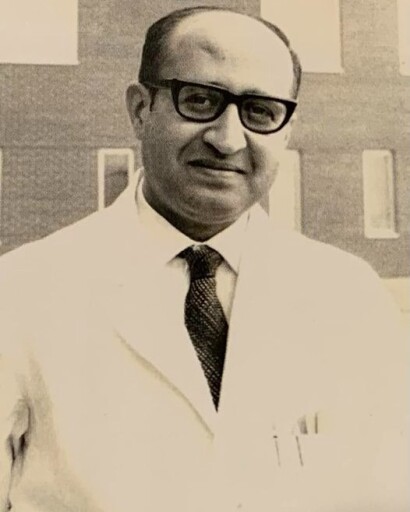 Dr. Yusuf Qamar