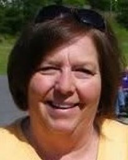 Patricia James (Snow) Poteat's obituary image