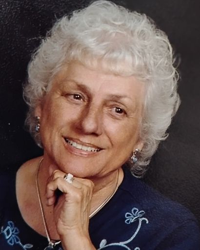 Theresa Sanderson Profile Photo