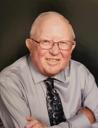 Melvin M. Klebenow