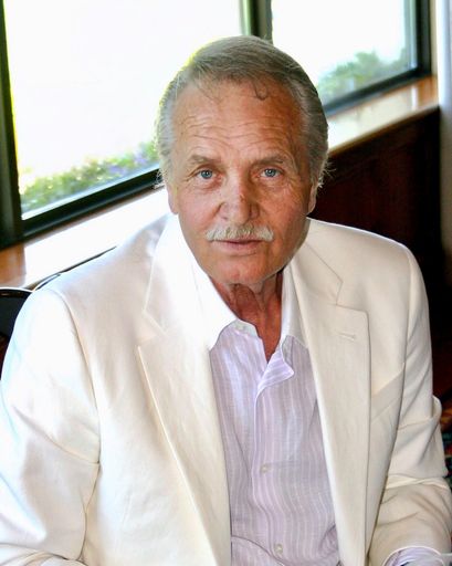 Terry James Metcalf Profile Photo