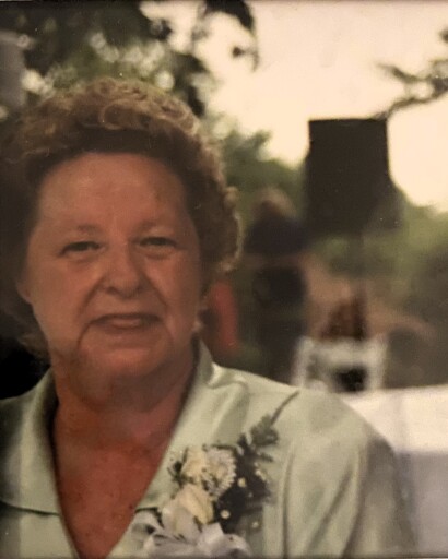 Shirley Bernice Schutt's obituary image