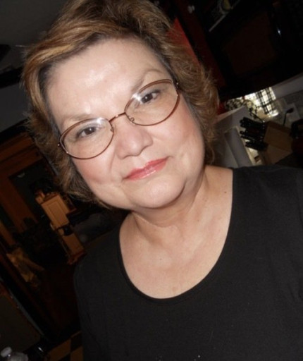 Leonor Lapides Profile Photo