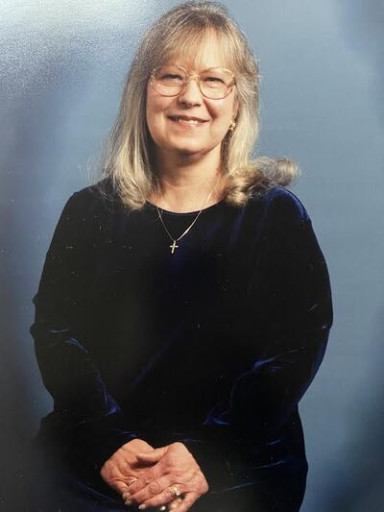 Carolyn   Ell Profile Photo