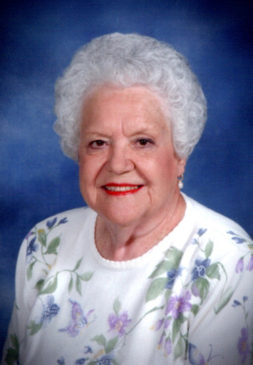 Lola Moreland Profile Photo