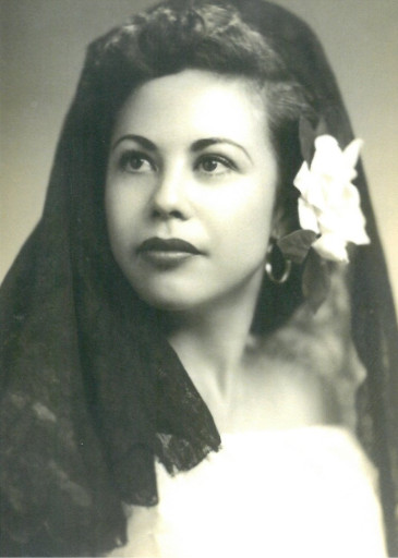 Maria "Tive" Navarro
