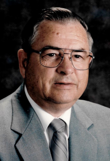 Gene P. VAN GORDEN