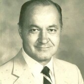 Dr. Robert T. Moll Profile Photo