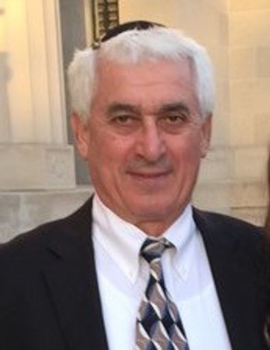 Tibor Weiss Profile Photo