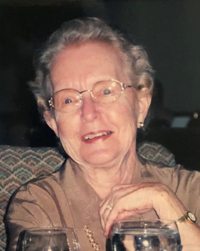 Dorothy M. Holcomb (Ellis) Profile Photo