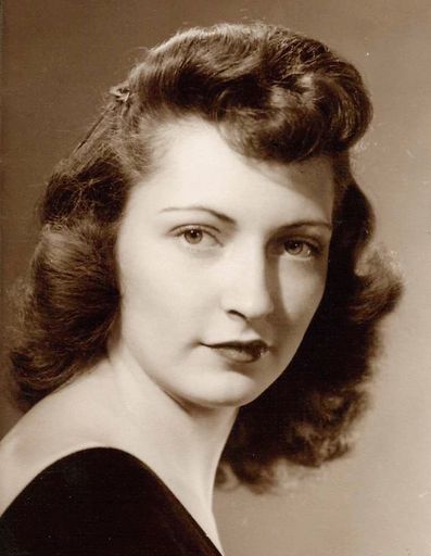 Lois Elaine (Michael)  Beck