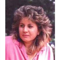 Celia Medeiros Dias Profile Photo