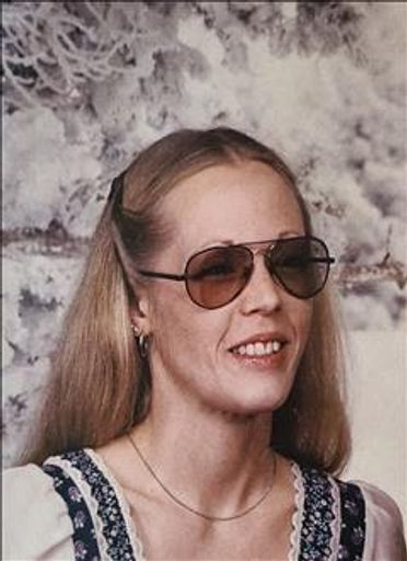 Laura M. Simons's obituary image