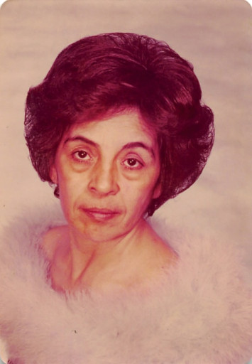 Gloria Bustamantes Profile Photo