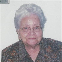 Louise Medeiros Profile Photo