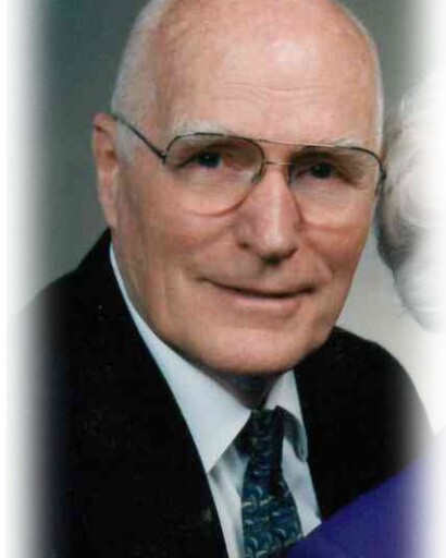 Elwood Geiger's obituary image