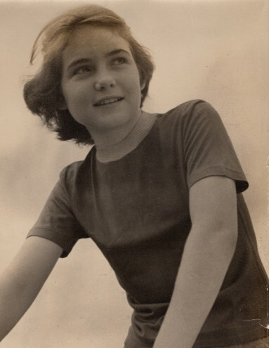 Betty (Hester)  Harkins