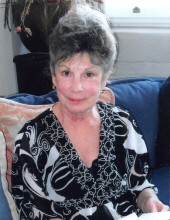 Helen Lynne Hair Profile Photo