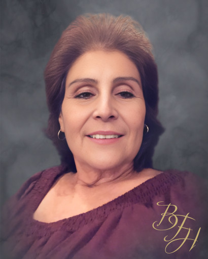 Gloria Flores