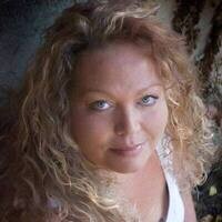 Raquel Lynette Leach Profile Photo